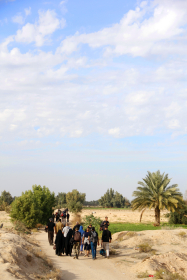 سوگواره چهارم-عکس 185-علی ناصری-پیاده روی اربعین از نجف تا کربلا
