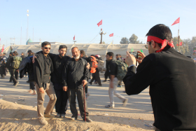 سوگواره چهارم-عکس 8-علی هاشمی-پیاده روی اربعین از نجف تا کربلا