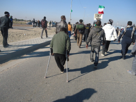 سوگواره دوم-عکس 6-علی محمودی راد-پیاده روی اربعین از نجف تا کربلا