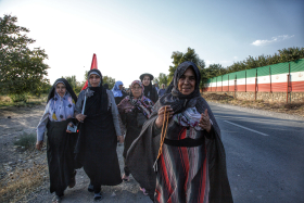 یازدهمین سوگواره عاشورایی عکس هیأت-مریم آل مومن دهکردی-بخش ویژه-پیاده‌روی اربعین حسینی(تک عکس)