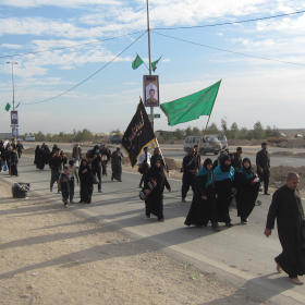 سوگواره چهارم-عکس 4-محمدتقی خوش خواهش-پیاده روی اربعین از نجف تا کربلا