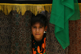 دوازدهمین سوگواره عاشورایی عکس هیأت-عارفه کوچک یزدی-بخش اصلی روایت هیأت-تک عکس-هیأت نوجوان