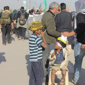 سوگواره چهارم-عکس 11-علی هاشمی-پیاده روی اربعین از نجف تا کربلا