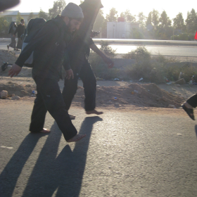 سوگواره دوم-عکس 155-محمد کشاورز-پیاده روی اربعین از نجف تا کربلا