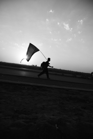 سوگواره چهارم-عکس 30-مهرداد  حسنی-پیاده روی اربعین از نجف تا کربلا